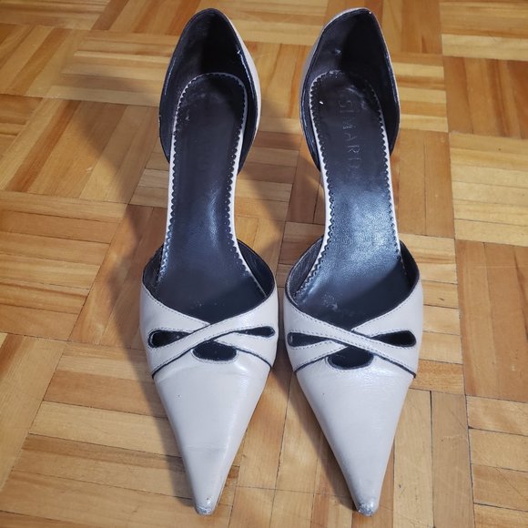 Simard Beige Heels SZ 8 - Picture 3 of 6